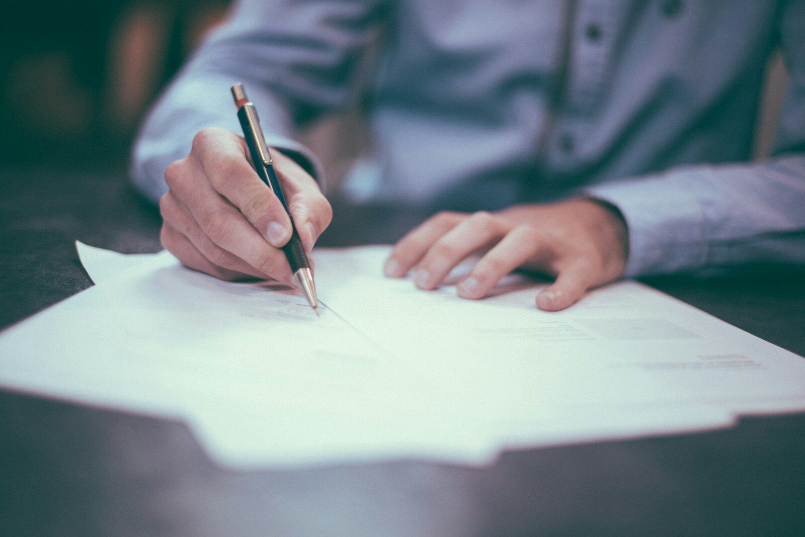 Personal vs. Commercial Umbrella Insurance: Do You Need Both?